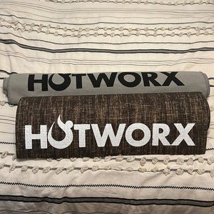 ❗️ONE LEFT ❗️ Hotworx Yoga Mat and Towel